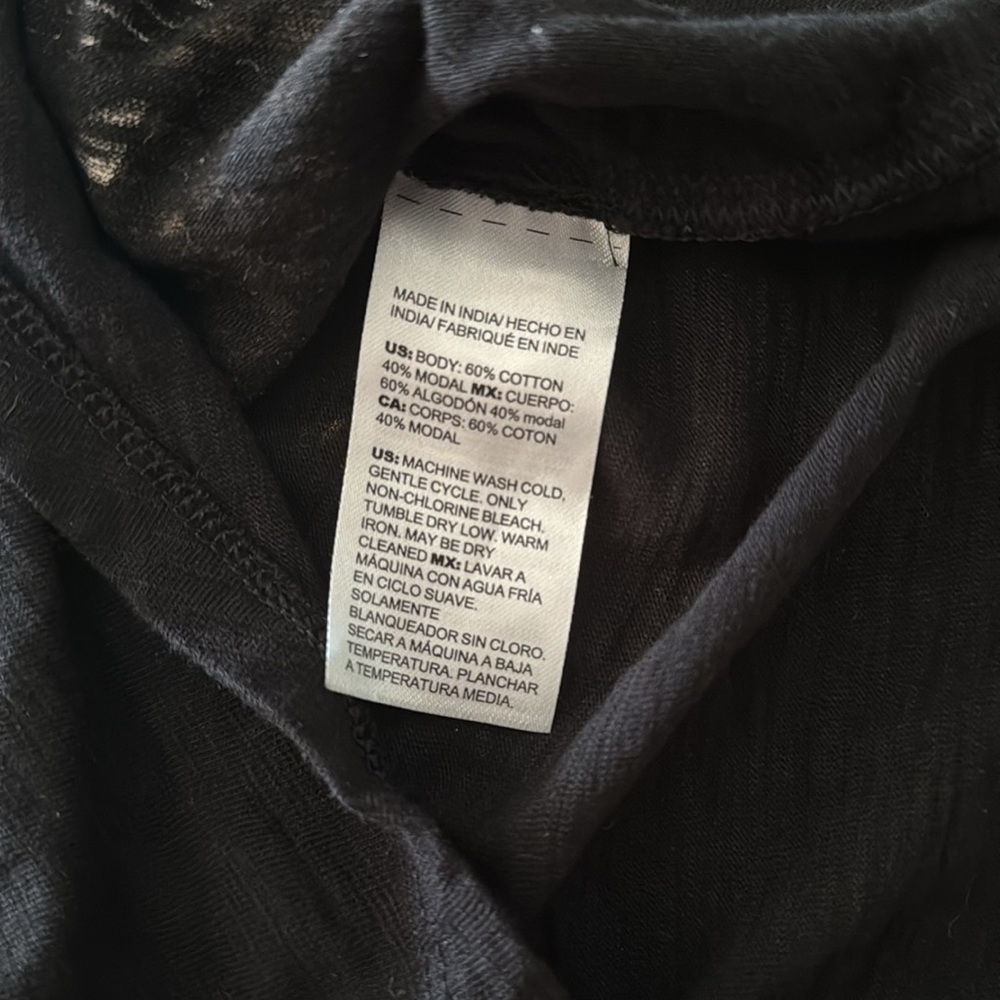 Chicos - Picture 3 of 4